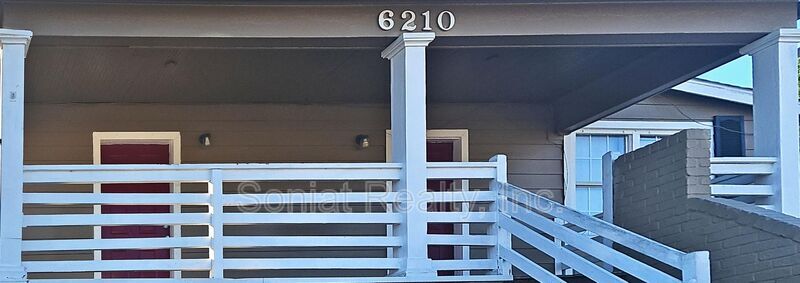 Foto principal - 6210 Hayne Blvd