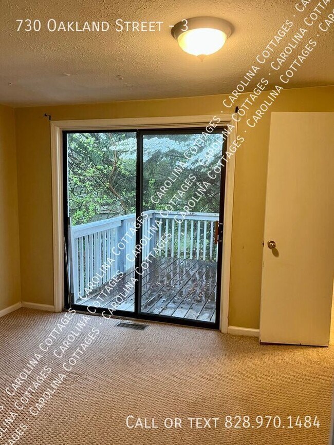 Foto del edificio - 730 Oakland St