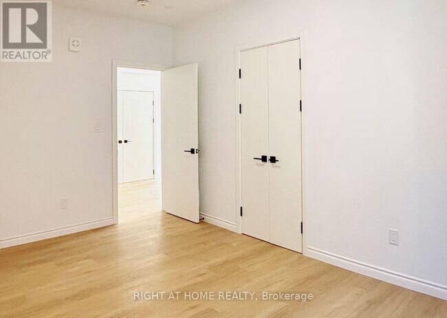 Photo du bâtiment - 135 Sweetland Ave