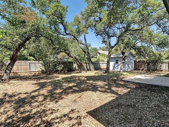 Foto del edificio - 1905 Copperlilly Cove