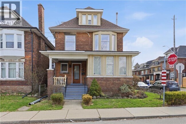 Photo du bâtiment - 65 Fairholt Rd S