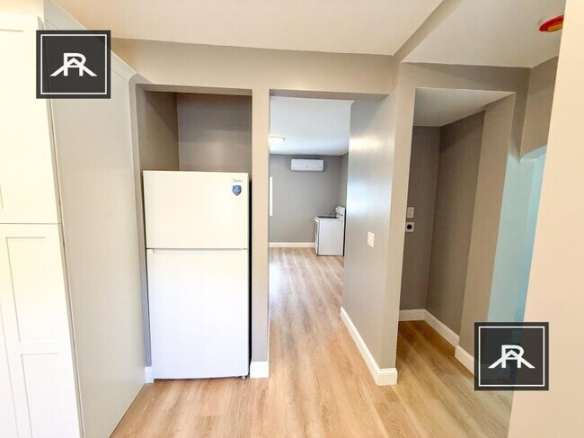 Building Photo - 2 bedroom in Waltham MA 02453