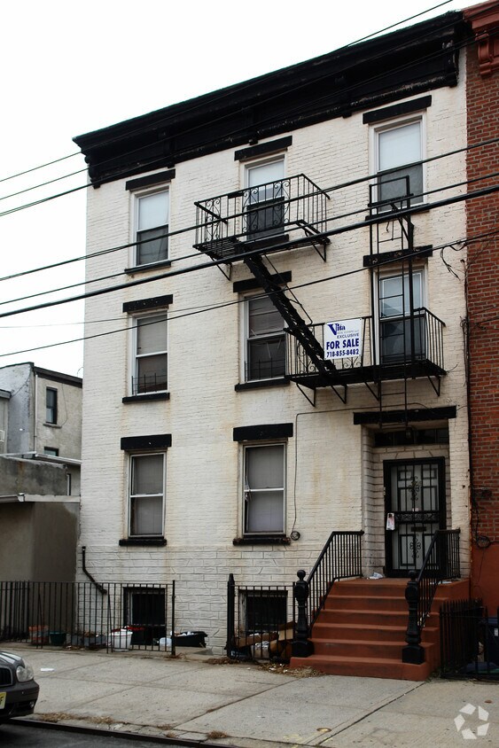 Foto del edificio - 111  Wolcott Street