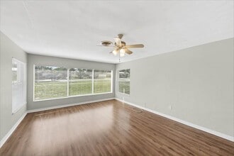 Building Photo - 1062 Indian Rocks Rd