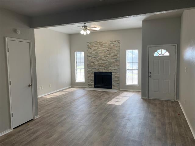 Building Photo - 10641 Flamewood Dr