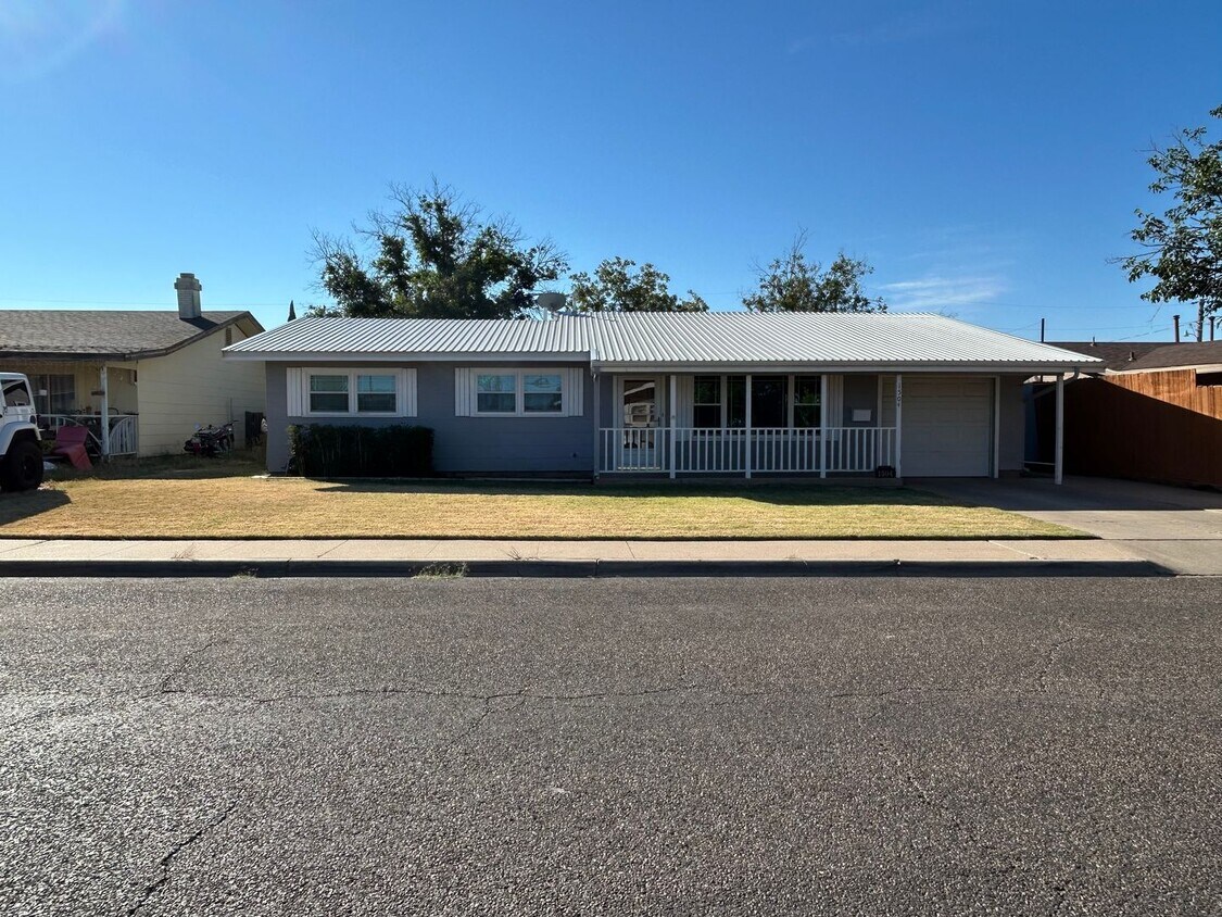 Foto principal - Charming Family Home Near John Ireland Ele...