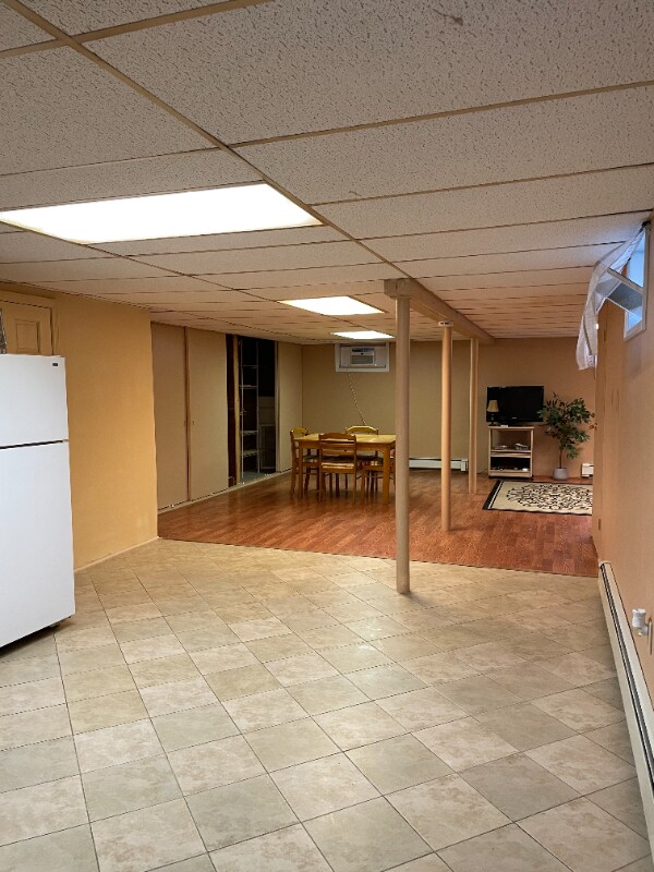 Building Photo - 2713 Beatrice Ln