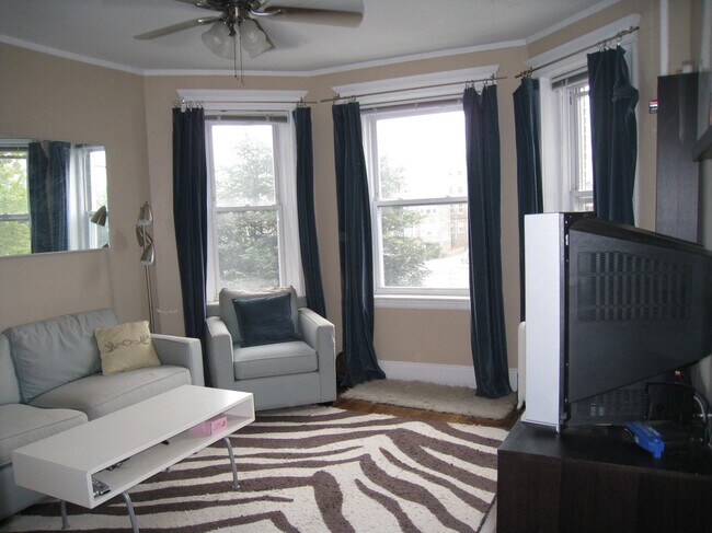 Foto del edificio - 1641 Commonwealth Ave