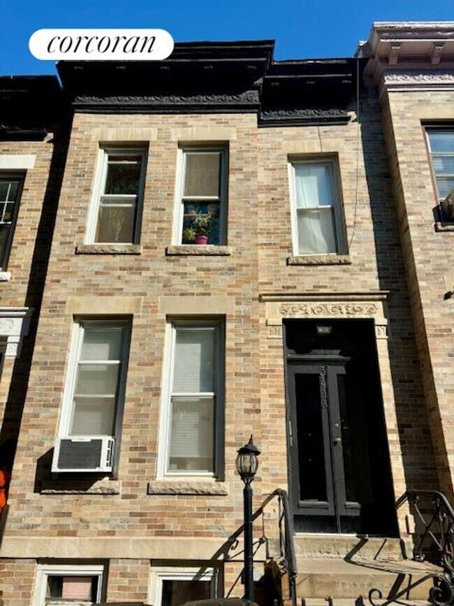 Building Photo - 341A 21st St