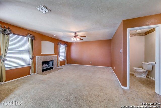 Building Photo - 3 br, 2.5 bath House - 268 Donalan Dr