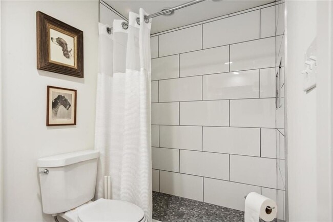 Foto del edificio - 854 Mentelle Dr NE