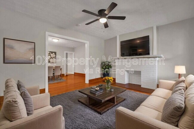 Foto del edificio - 454 E Tompkins St