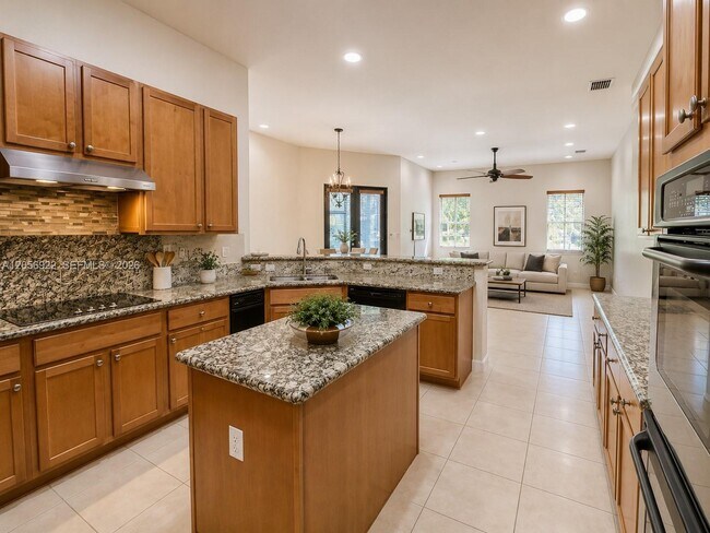 Foto del edificio - 19528 SW 79th Pl