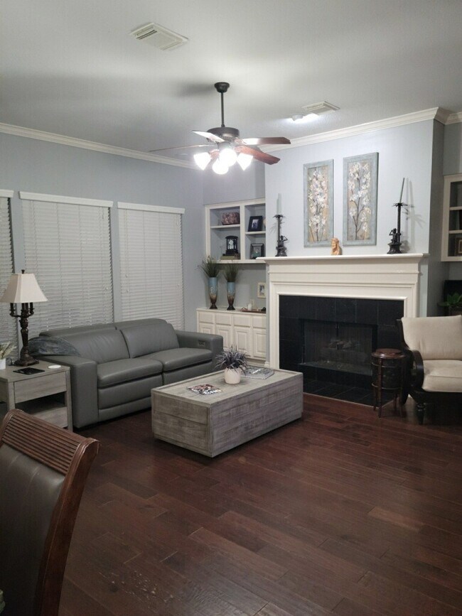 Building Photo - 22010 Castlewind Ct