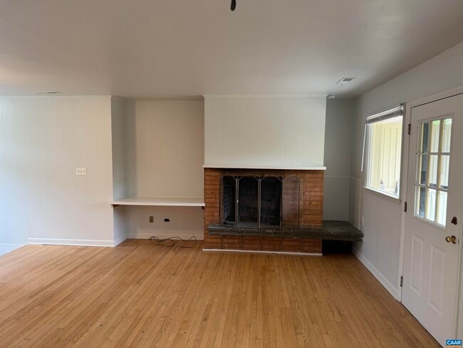 Building Photo - 115 Apple Tree Rd