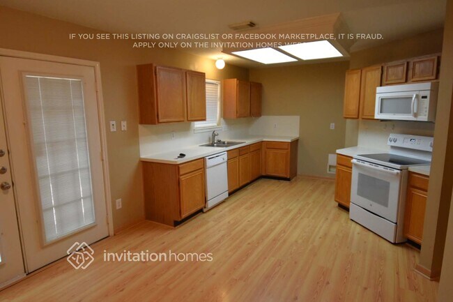 Foto del edificio - 21492 Palace Pines Dr