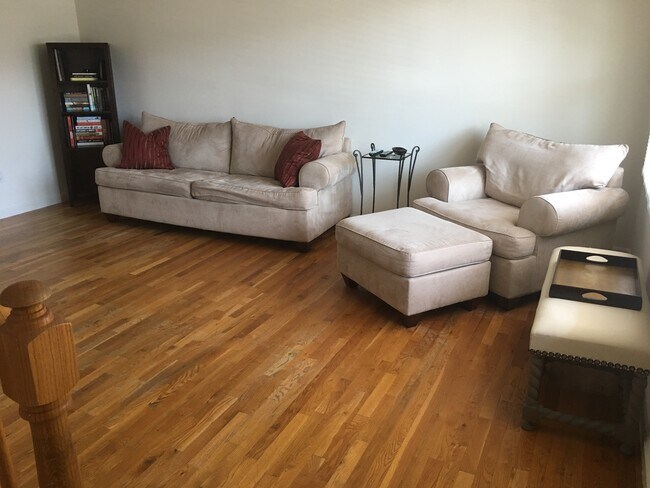 Building Photo - 101 Halstead Ave