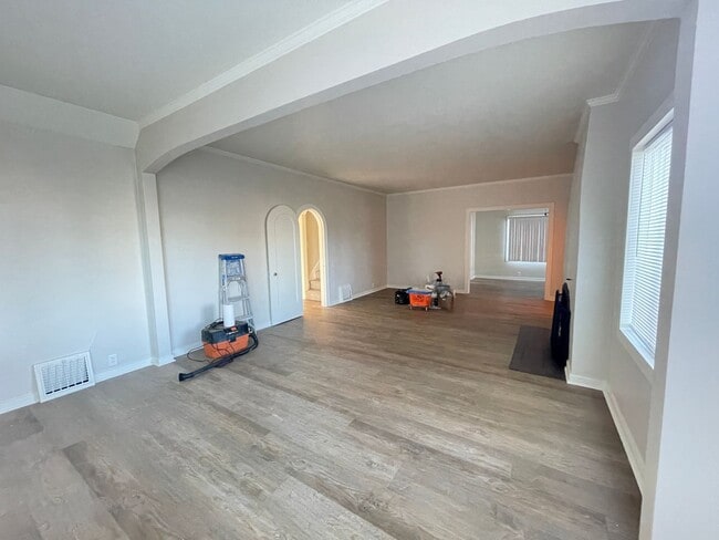 Foto del edificio - 4 bed / 1.5 ba house - Yuba City