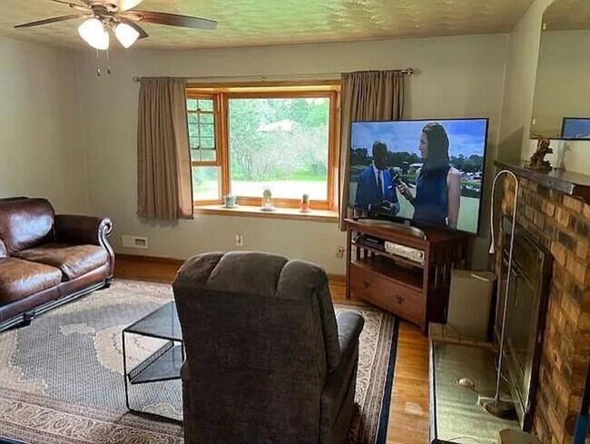 Foto del edificio - 10449 Mississippi Blvd NW