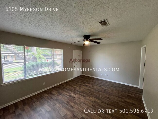 Foto del edificio - 6105 Myerson Dr