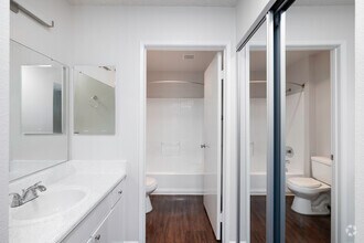 Interior Photo - Vineland Gardens