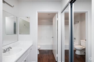 Interior Photo - Vineland Gardens