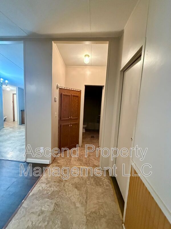 Foto del edificio - 8831 Nelson Rd