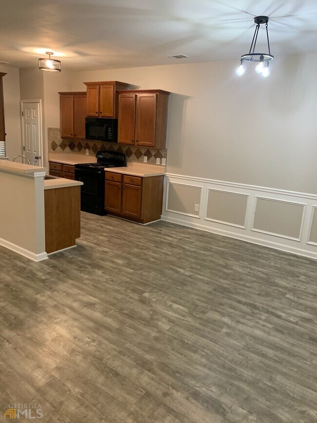 2730 Keystone Gates Ct, Lithonia, GA 30058 Townhome Rentals in