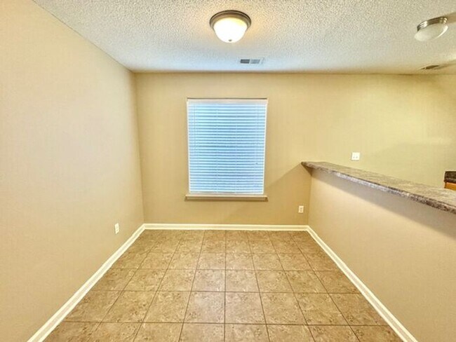 Foto del edificio - Move In Special! Check Out This 3 Bedroom ...