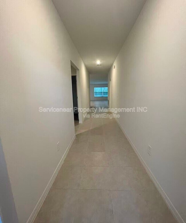 Foto del edificio - 2240 Gatsby Ln