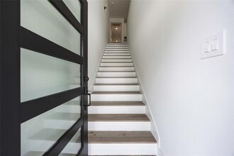 Building Photo - 8019 Cora St