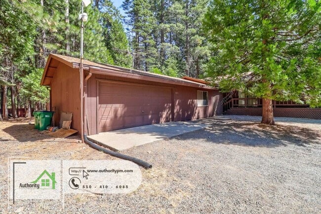 Building Photo - 7271 Clarabelle Lane - Dogs Considered wit...