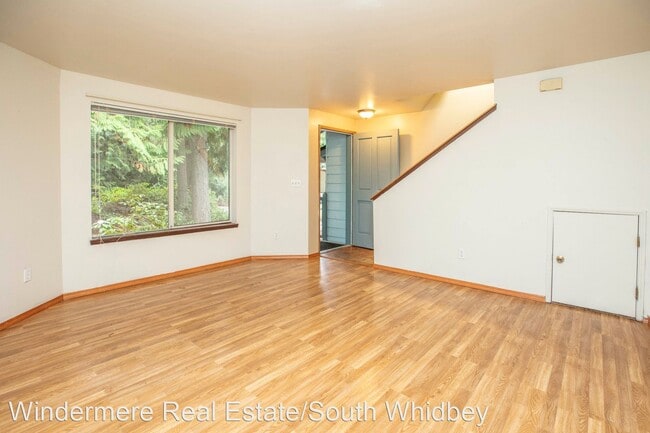 Building Photo - 2 br, 1.5 bath House - 4206 Winns Hollow L...