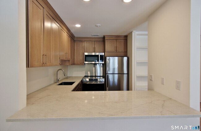 Foto del edificio - 81 Courtland Ave