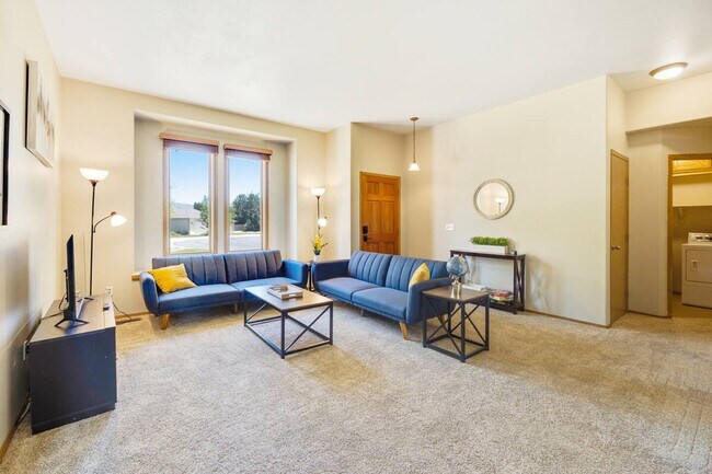 Foto del edificio - 2416 S Tiger Lily Dr