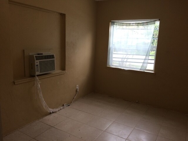 Foto del edificio - 721 SW 2nd Ct