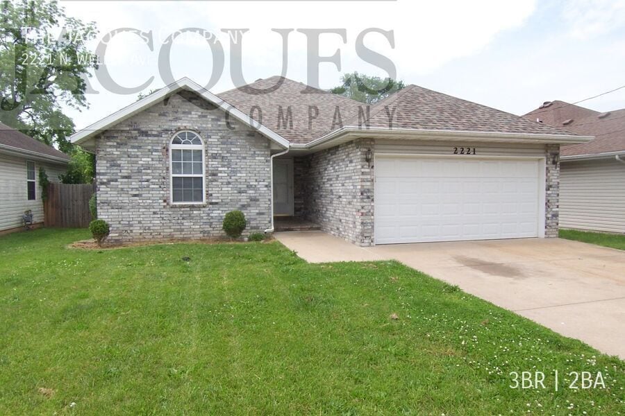 Foto principal - 2221 N Weller Ave