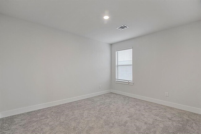 Building Photo - 10638 Whitejacket