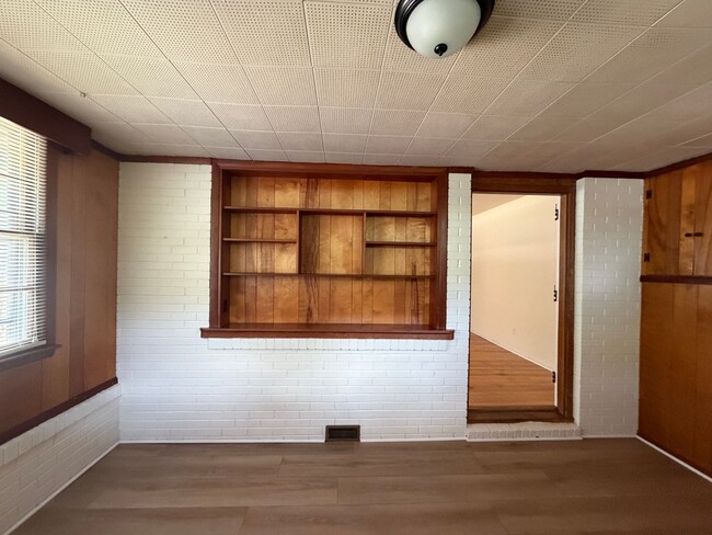 Building Photo - 1312 Ridge Rd
