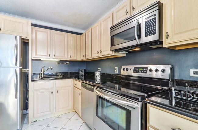 Building Photo - 405 N Wabash Ave