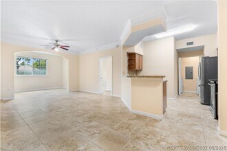 Building Photo - 9901 Baywinds Blvd