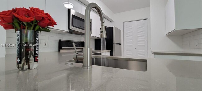 Foto del edificio - 12124 St.Andrews Pl