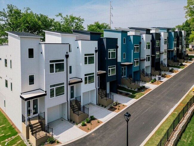 Foto del edificio - 622 Rocky Knob Ct