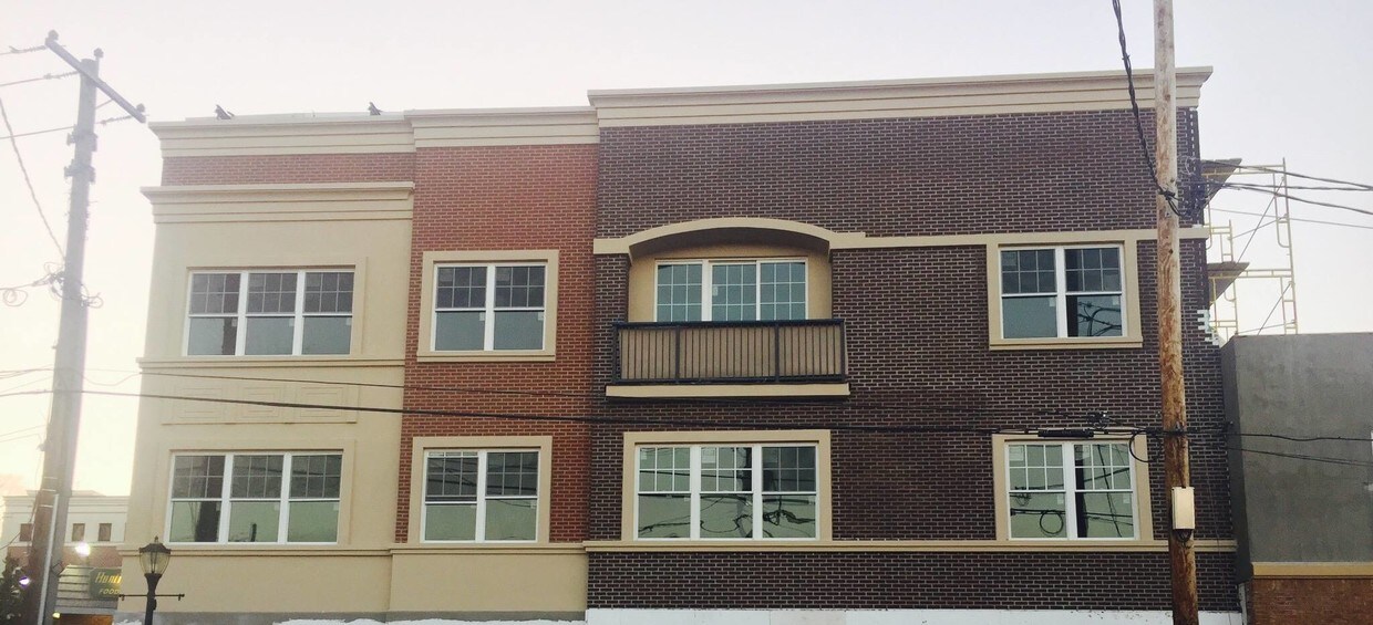 425 New York Ave, Huntington, NY 11743 Apartments in Huntington, NY