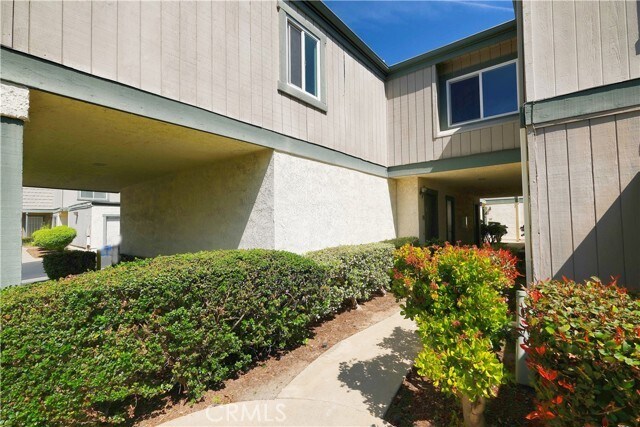 Foto del edificio - 23650 Monument Canyon Dr