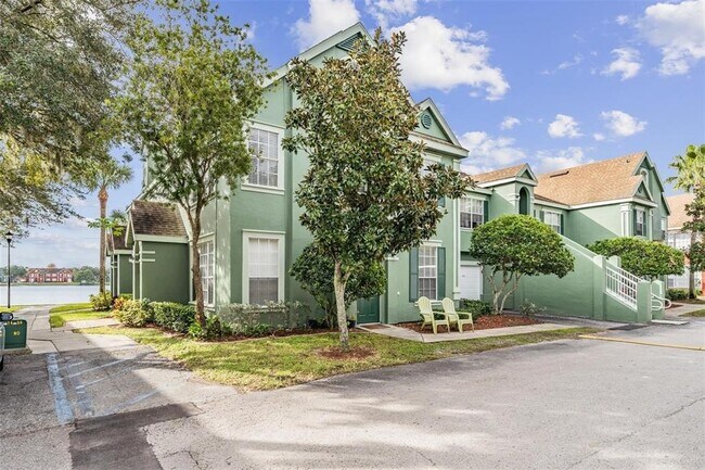 Foto del edificio - 9156 Lake Chase Island Way