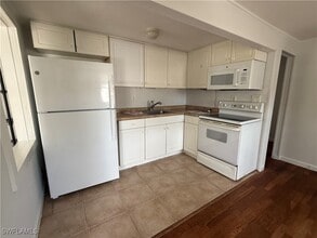 Building Photo - 4210 Springs Ln
