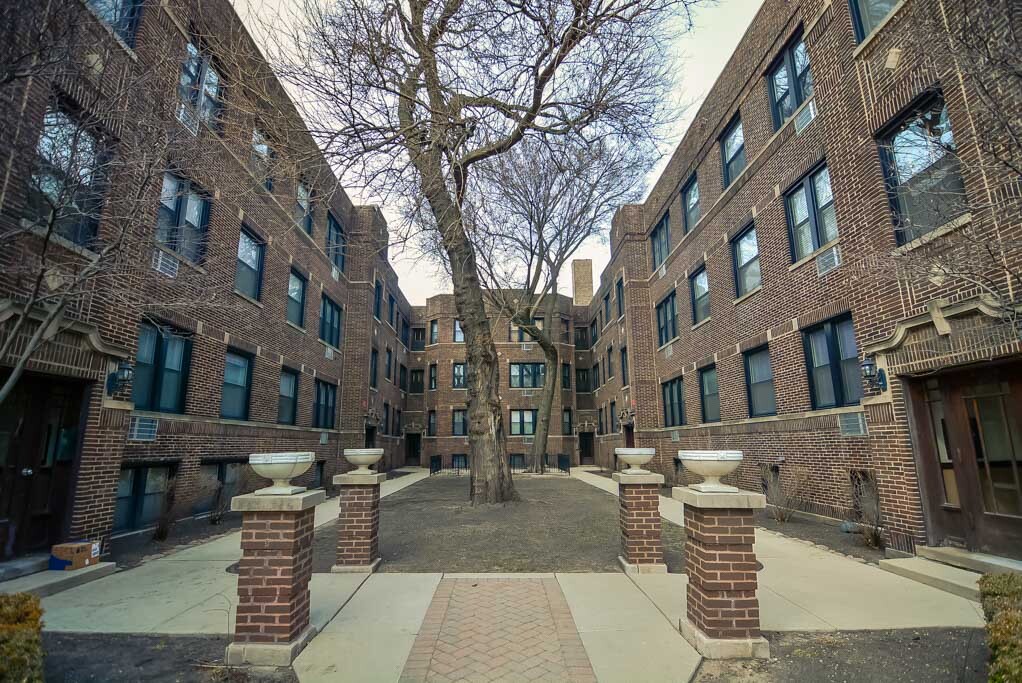 Primary Photo - 745 W Addison St
