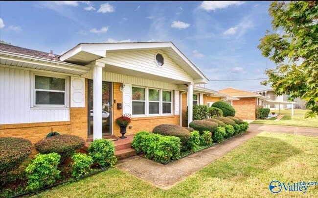 Foto del edificio - 3809 Saturn Dr SW
