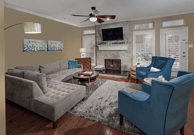 Foto del edificio - 110 N Valley Oaks Cir